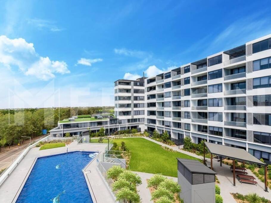 Four Bedroom Apartment With Facilities In Olympic Park Сидни Екстериор снимка